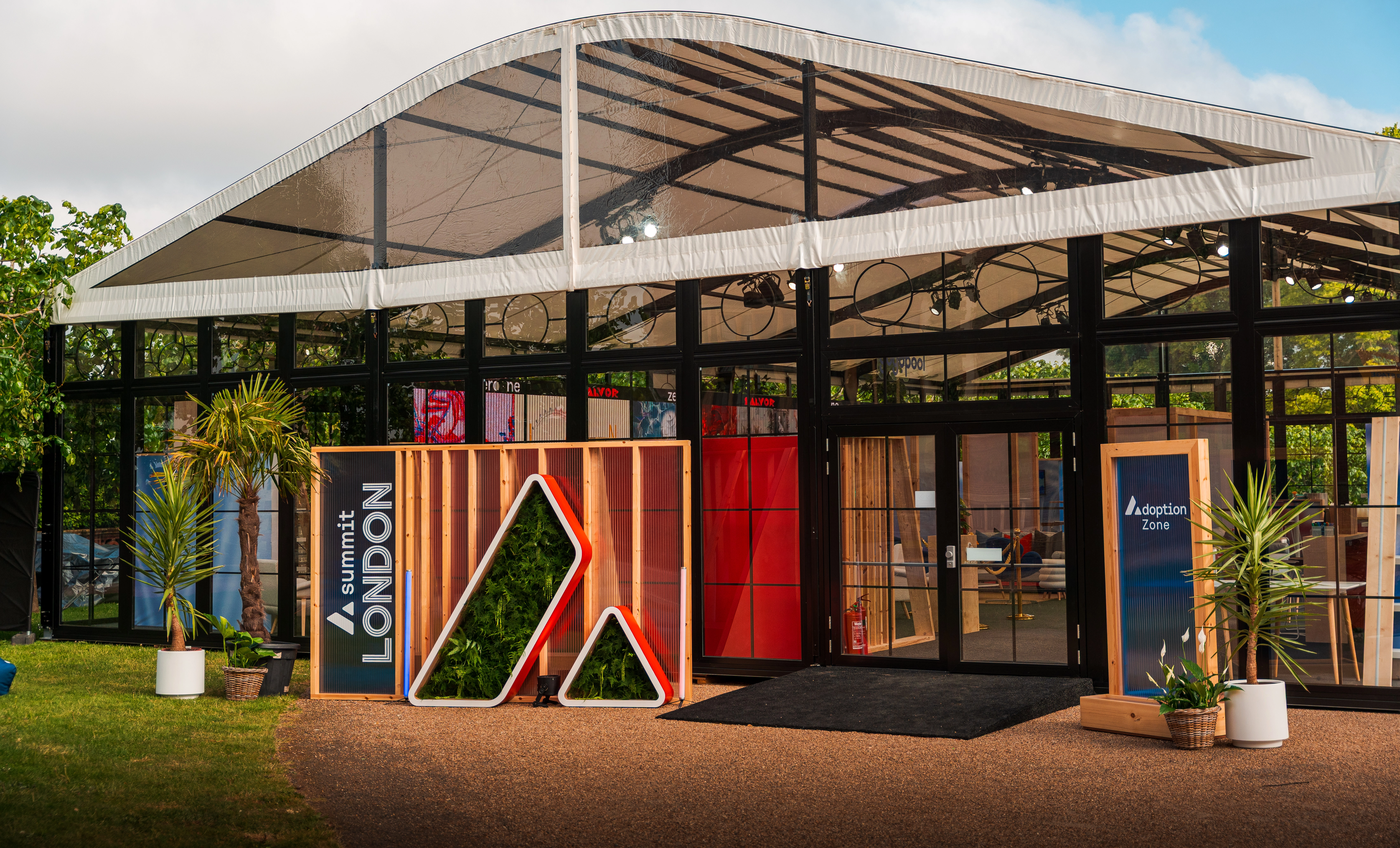 AVALANCHE D1-7403972 07.55 SonyILCE-7M4